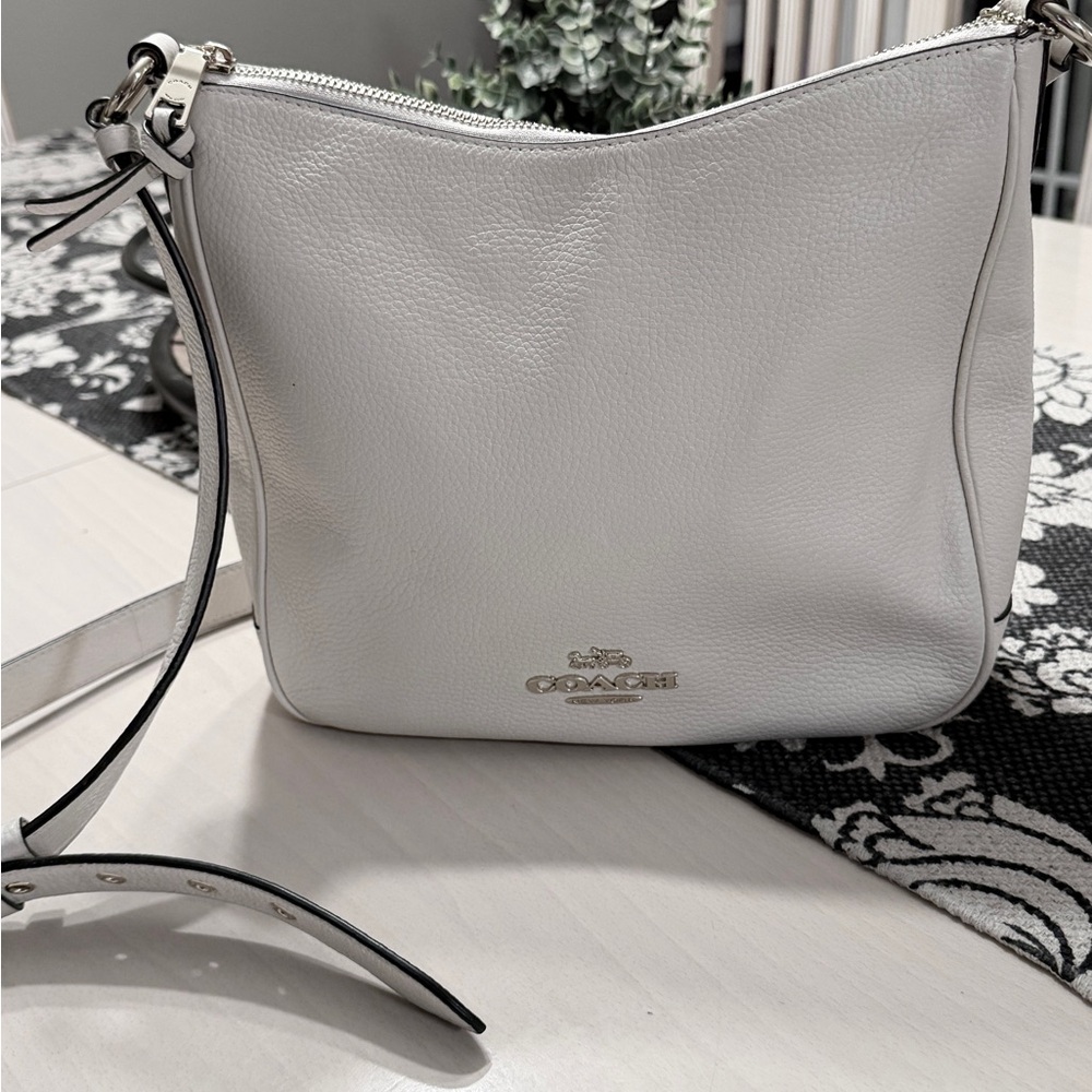 Coach Off White Pebbled Leather Shoulder Bag - barely used